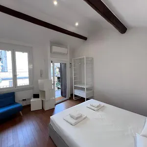 Apartamento Skyline Silence, Milán