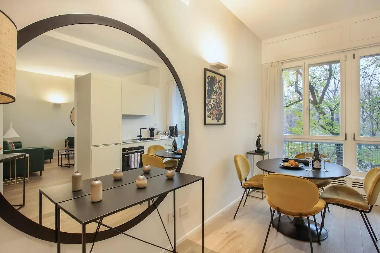Repubblica Suite Ii-Hosted By Sweetstay Milan Italy
