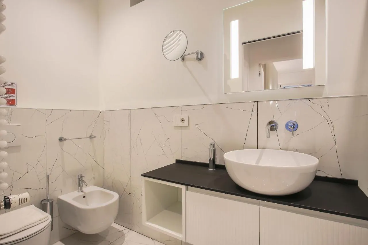Repubblica Suite Ii-Hosted By Sweetstay Milan